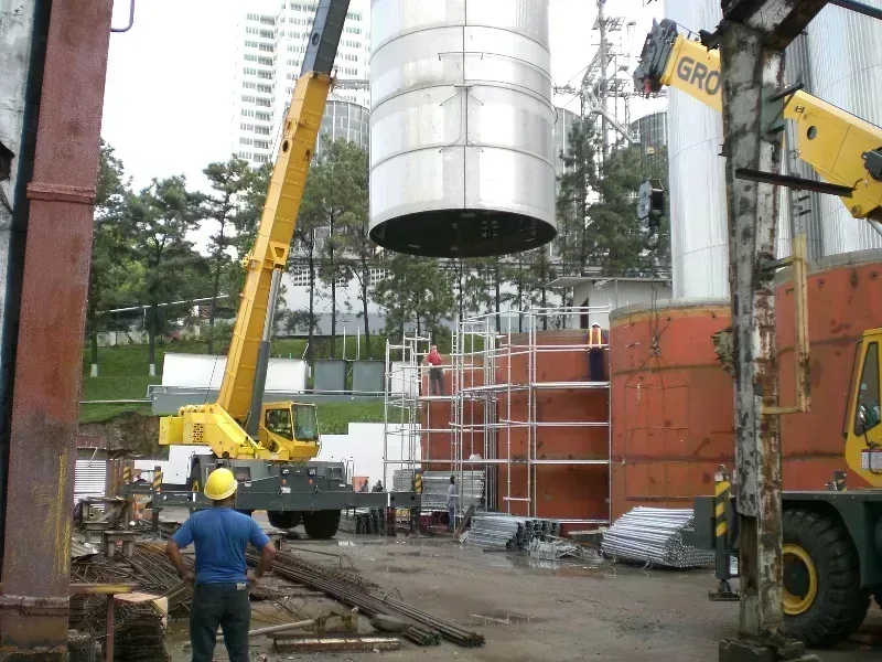 Scaffolding for Oil Tank Erection